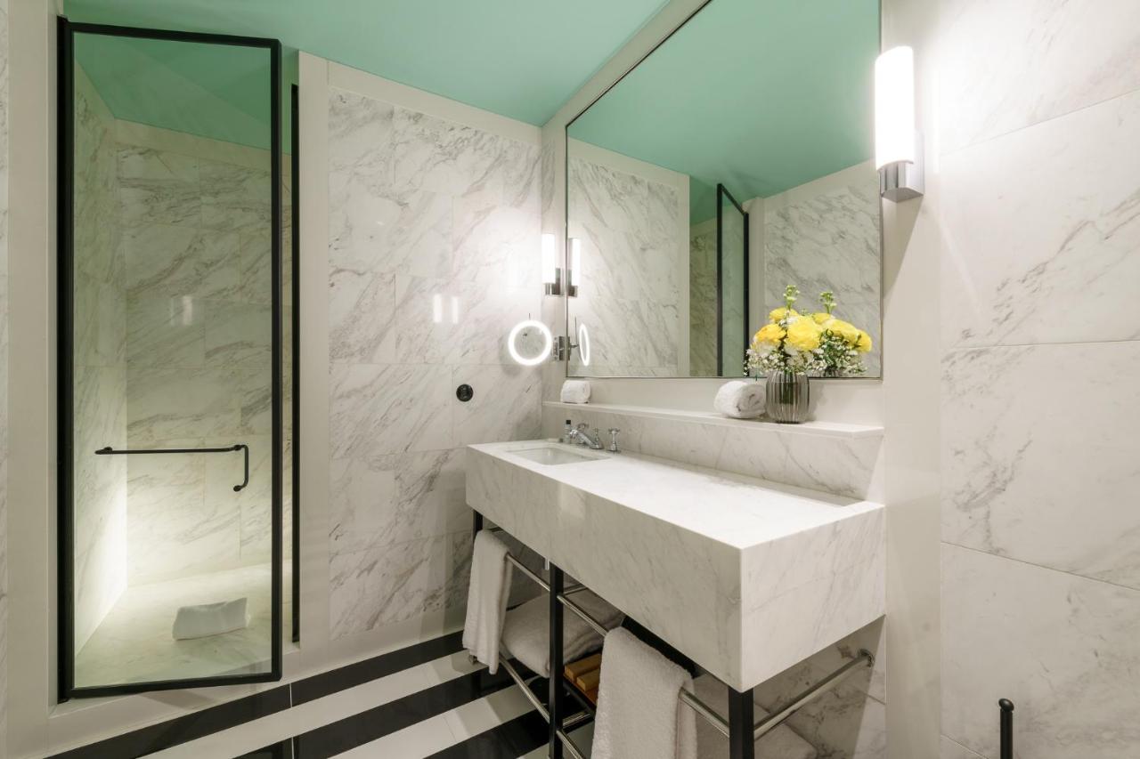 The Editory Boulevard Aliados Hotel - Preferred Hotels Πόρτο Εξωτερικό φωτογραφία Bathroom